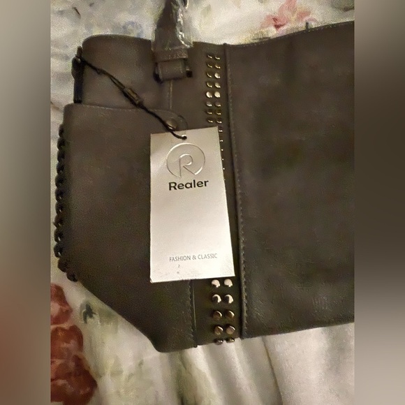 New Realer Gray Large Capacity Shoulder Bag/Tote Studded Details - Picture 15 of 16
